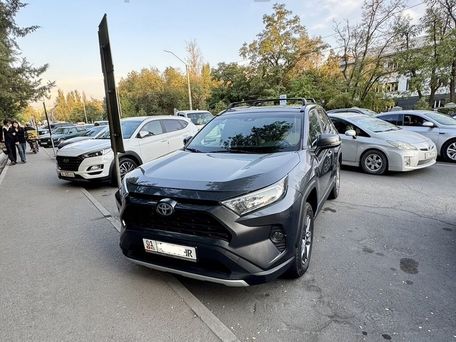 Toyota RAV4, 2019 — 照片 1