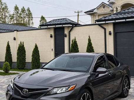 Toyota Camry, 2020 — 照片 1