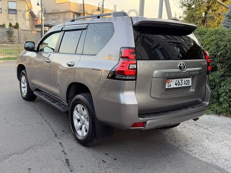 Toyota Land Cruiser Prado, 2018 — фото 4