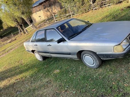 Audi 100, 1986 — 照片 3