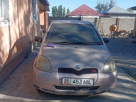Toyota Vitz, 2000 — 照片 3