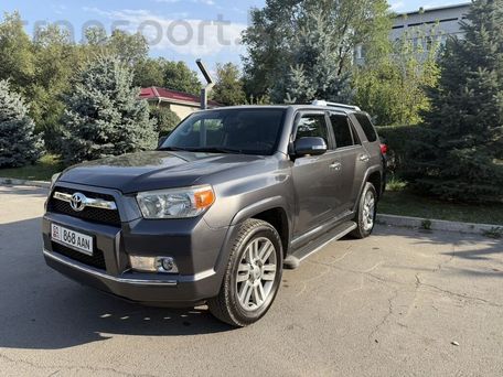 Toyota 4Runner, 2010 — фото 1