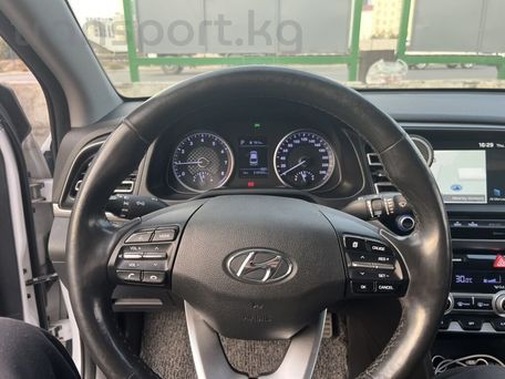 Hyundai Avante, 2019 — photo 17