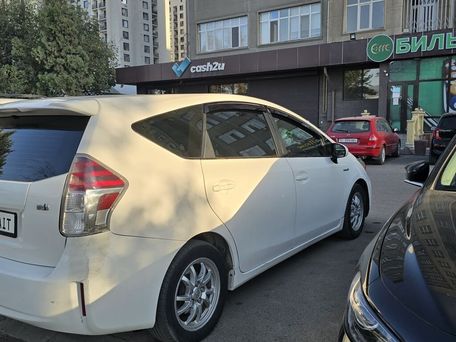 Toyota Prius, 2016 — фото 4