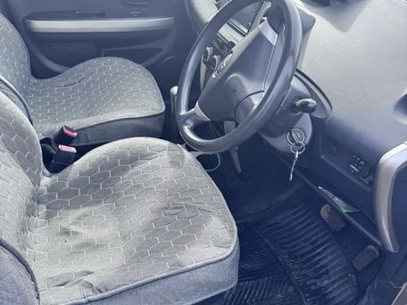 Toyota Ist, 2003 — сүрөт 2