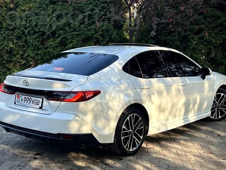 Toyota Camry, 2025 — photo 7