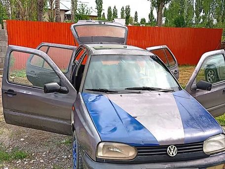 Volkswagen Golf, 1995