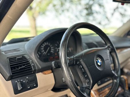 BMW X5, 2004 — photo 4