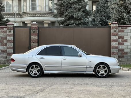 Mercedes-Benz E-Class, 1999 — photo 8