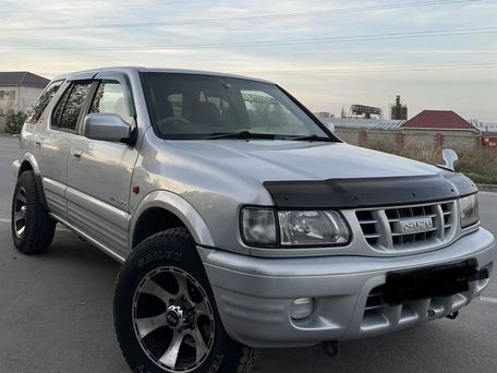 Isuzu Wizard, 2002 — photo 1