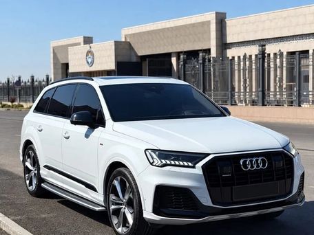 Audi Q7, 2023 — photo 2