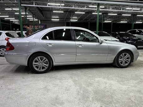 Mercedes-Benz E-Класс, 2003 — 照片 3
