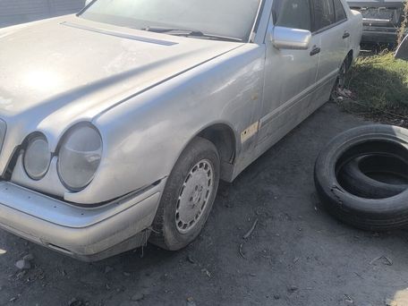 Mercedes-Benz E-Класс, 1995