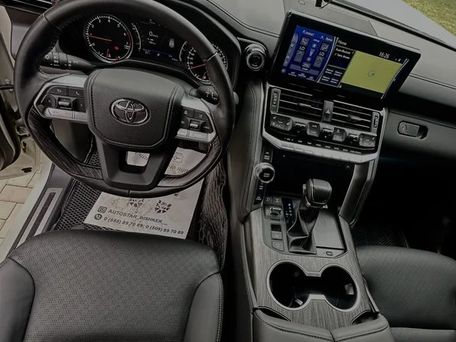 Toyota Land Cruiser, 2022 — фото 9