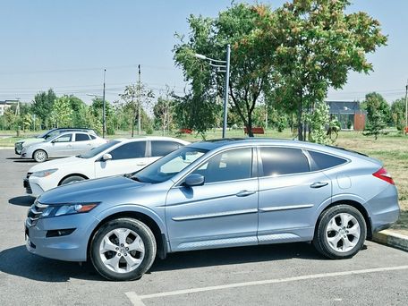 Honda Crosstour, 2010 — фото 3