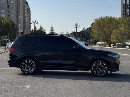 BMW X7, 2022 — 照片 2