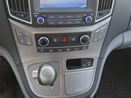 Hyundai Grand Starex, 2019 — фото 18