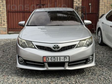 Toyota Camry, 2011
