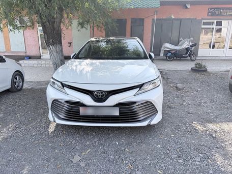 Toyota Camry, 2018