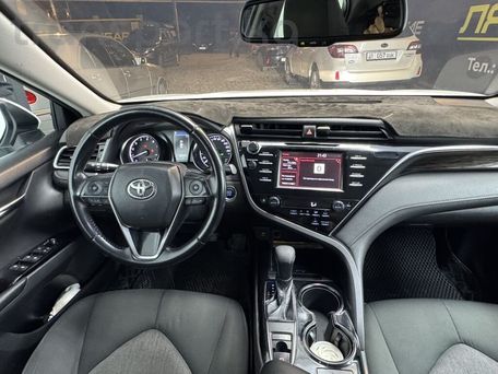 Toyota Camry, 2018 — фото 11