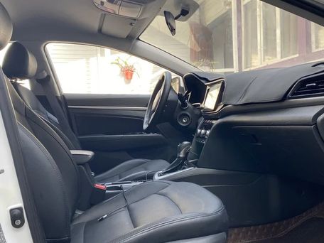 Hyundai Elantra, 2020 — сүрөт 4