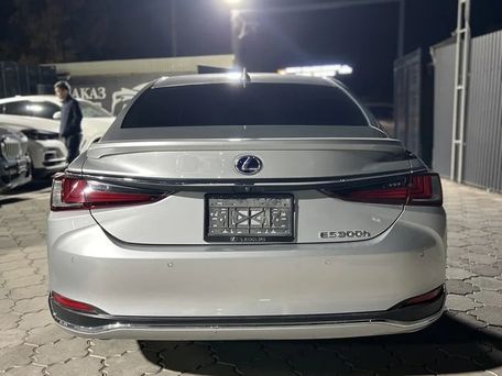 Lexus ES, 2019 — 照片 5