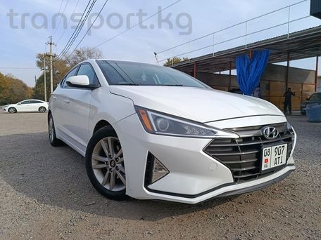 Hyundai Elantra, 2018 — 照片 1
