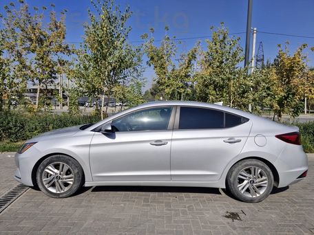 Hyundai Elantra, 2019 — сүрөт 4