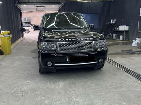 Land Rover Range Rover, 2010 — photo 1