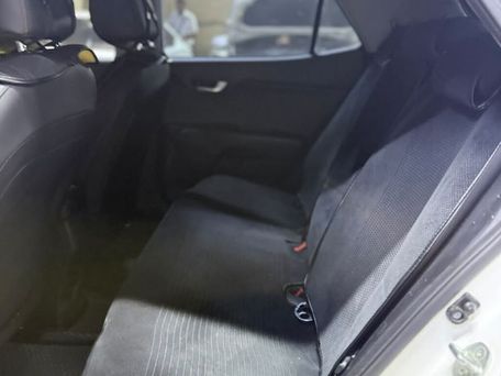 Kia Stonic, 2018 — сүрөт 5