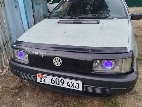 Volkswagen Passat, 1989