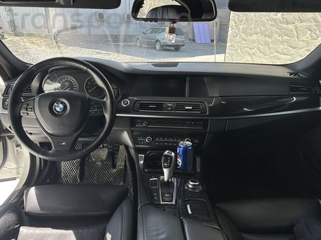 BMW 5 серии, 2010 — 照片 11
