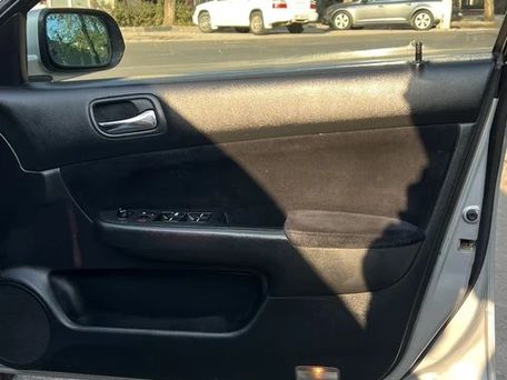 Honda Accord, 2003 — 照片 10