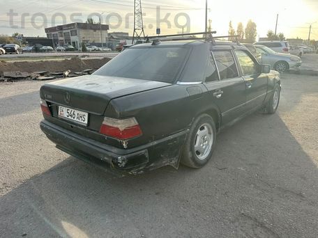 Mercedes-Benz E-Class, 1988 — photo 5