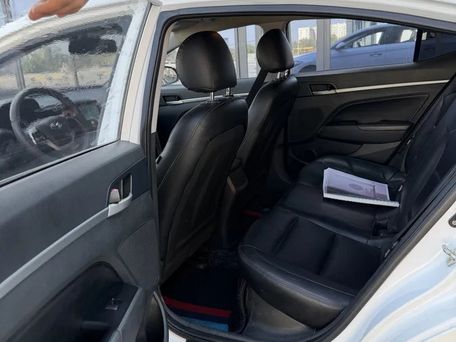 Hyundai Elantra, 2019 — фото 10