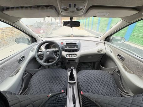 Nissan Almera Tino, 2001 — сүрөт 3