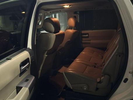Toyota Sequoia, 2010 — сүрөт 7
