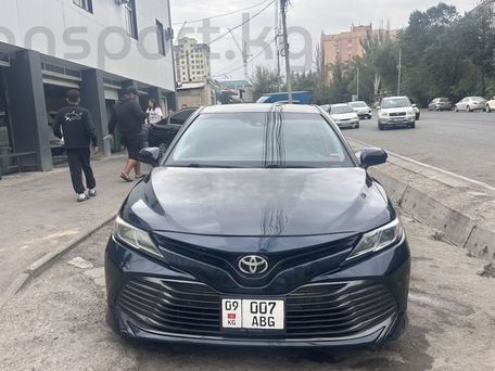 Toyota Camry, 2018 — фото 1