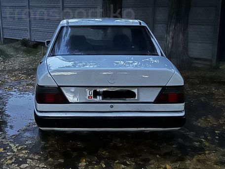 Mercedes-Benz E-Класс, 1990 — photo 3