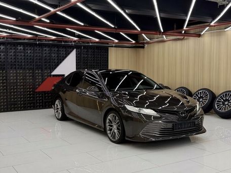 Toyota Camry, 2018 — photo 1