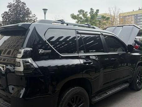 Toyota Land Cruiser Prado, 2022 — 照片 3