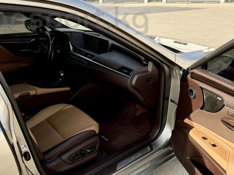 Lexus ES, 2019 — photo 8
