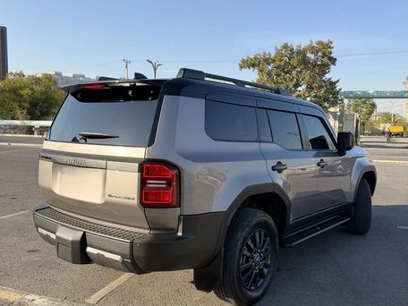 Toyota Land Cruiser Prado, 2024 — photo 3