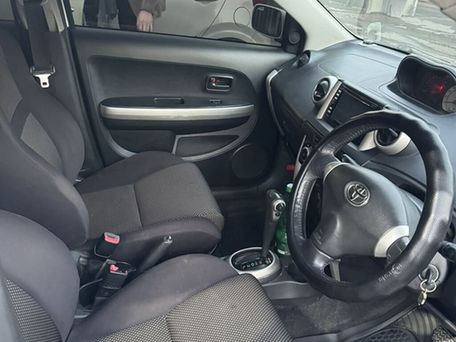 Toyota Ist, 2002 — 照片 7