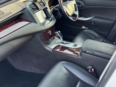 Toyota Crown, 2011 — photo 5