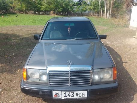 Mercedes-Benz W124, 1987 — 照片 1
