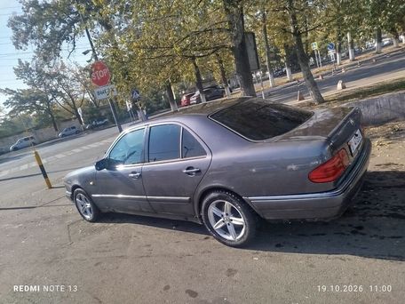 Mercedes-Benz E-Класс, 1999 — фото 2