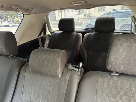 Toyota Avensis Verso, 2004 — 照片 9