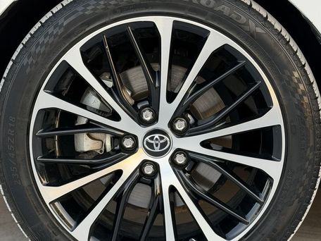 Toyota Camry, 2019 — фото 8