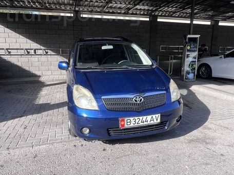 Toyota Corolla Verso, 2003